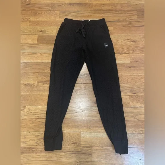 Alo Muse Black Sweatpants Size M - Picture 5 of 8